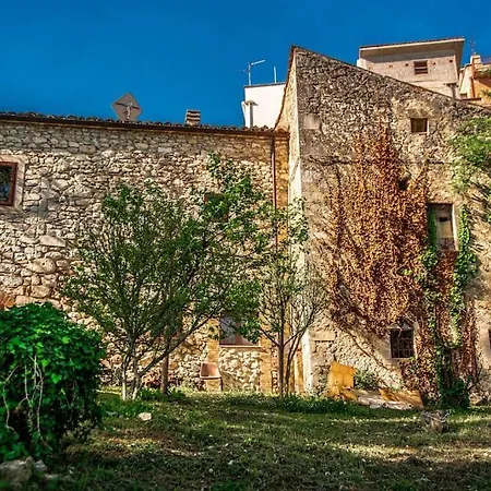 Il Rifugio Del Cacciatore / The Hunter's Shelter *