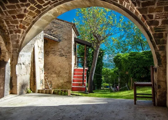 Il Rifugio Del Cacciatore / The Hunter's Shelter