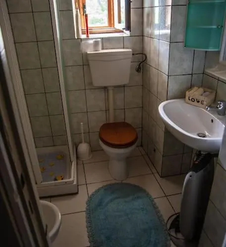 Il Rifugio Del Cacciatore / The Hunter's Shelter בית נופש *