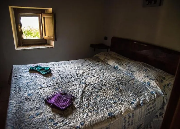 Дом отдыха Il Rifugio Del Cacciatore / The Hunter's Shelter Преторо